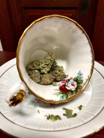 Cannabis Cottage - Teacup